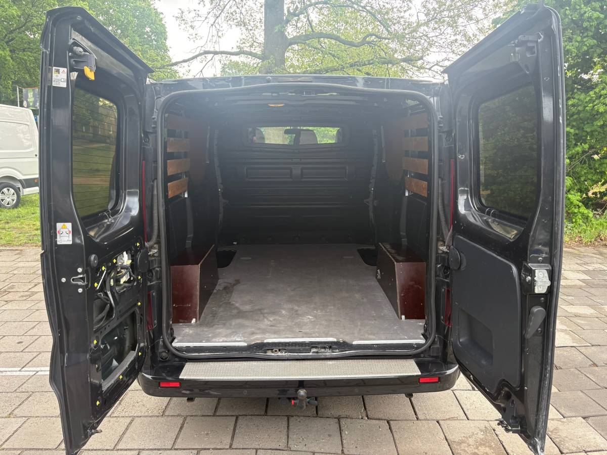 Opel Vivaro Opel Vivaro 1.6 CDTI L1H1 Sport EcoFlex|145pk|EURO6|NAP|airco|cruise|achteruitrijcamera|navi|trekhaak|dubbele schuifdeur