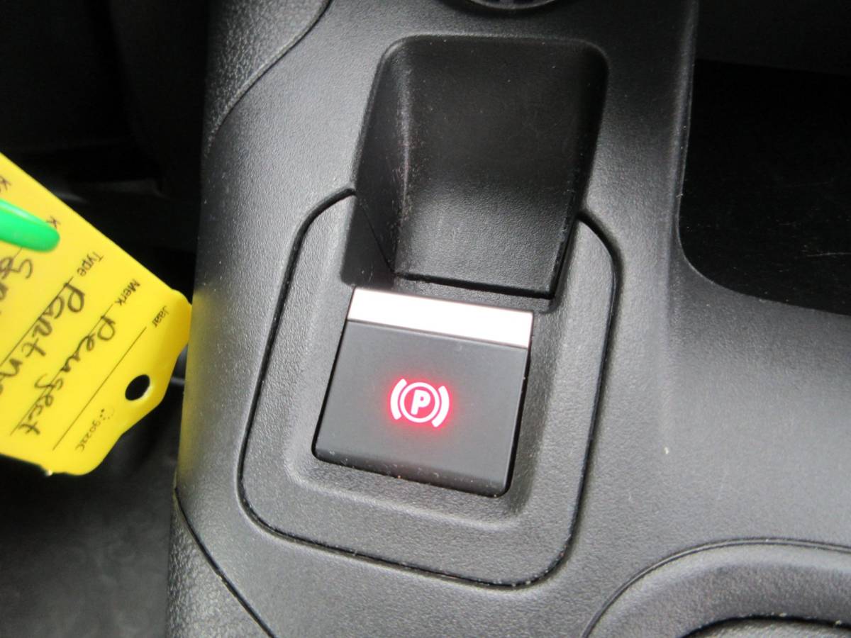 Peugeot Partner Peugeot Partner 1.6 BleuHDI, 99pk, Navigatie, Camera, PDC, Cruisecontrol.