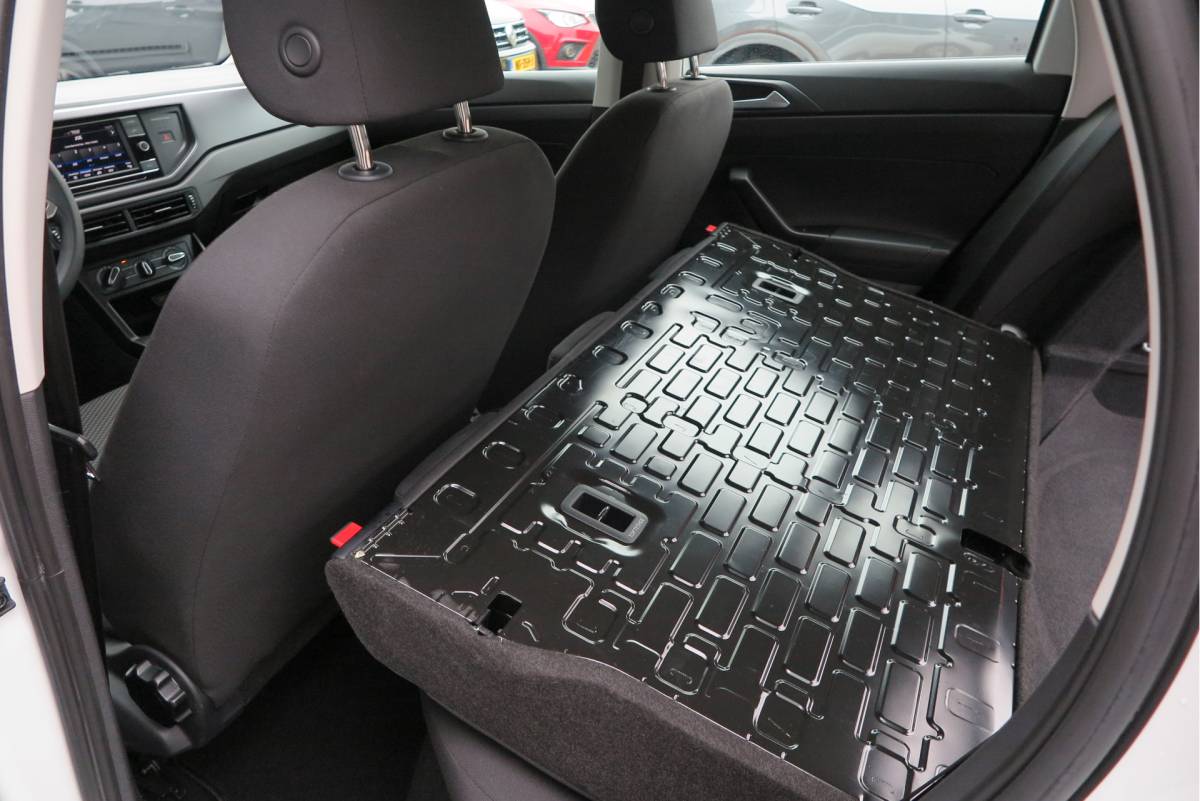 Volkswagen Polo Volkswagen Polo 1.0 TSI 95pk Airco , App connect, Navi via app, Smartphone integratie, DAB+ radio, Stuurwiel multifunctioneel, etc.