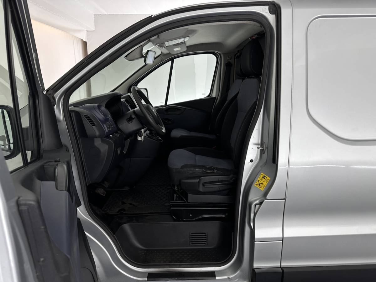 Opel Vivaro Opel Vivaro 1.6 CDTI L1H1 Edition EcoFlex *NAVI-FULLMAP | CAMERA | AIRCO | CRUISE | PDC | TOWBAR*