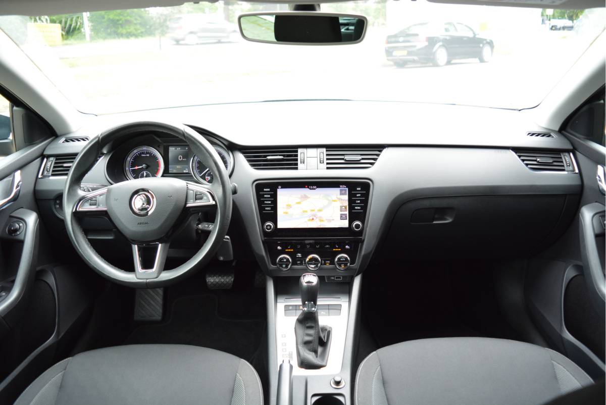 Škoda Octavia ŠKODA Octavia Combi 1.5 150PK TSI Greentech Ambition Business | Stoel VW | Clima | Cruise | Trekhaak Afn. |