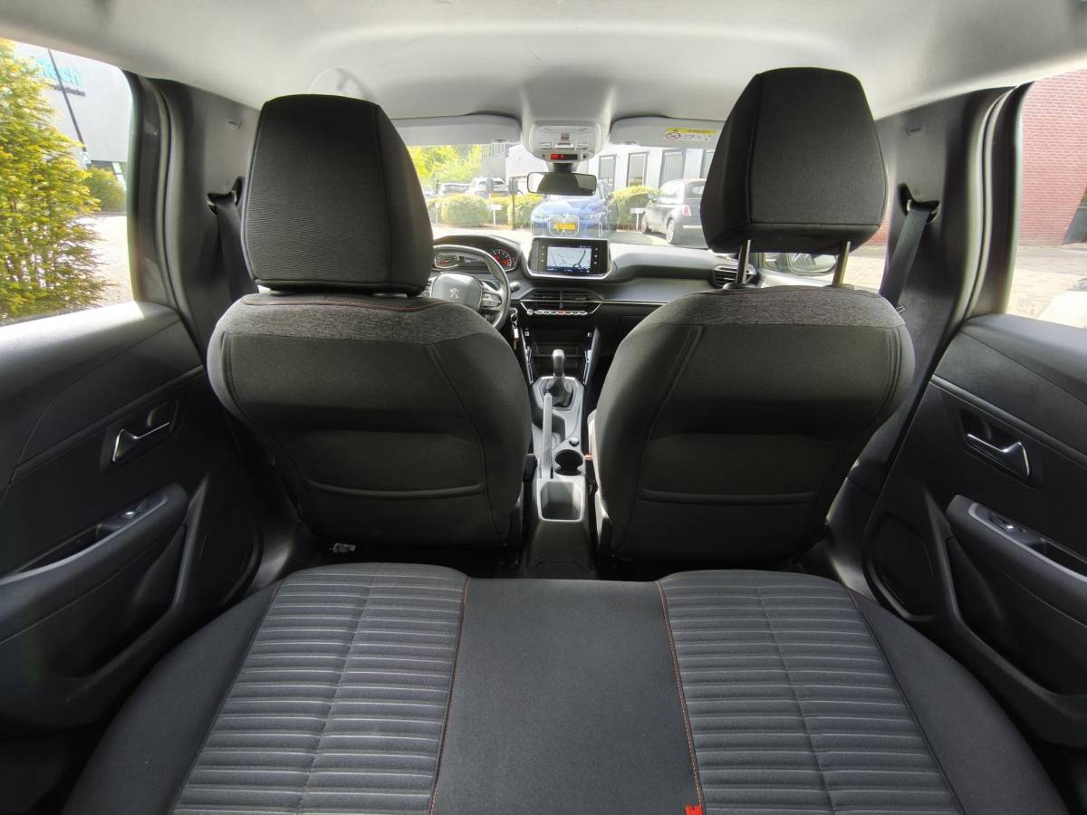 Peugeot 208 Peugeot 208 1.2 PureTech Active Pack  Led Navigatie Carplay Cruise-Control  Lane-Assist