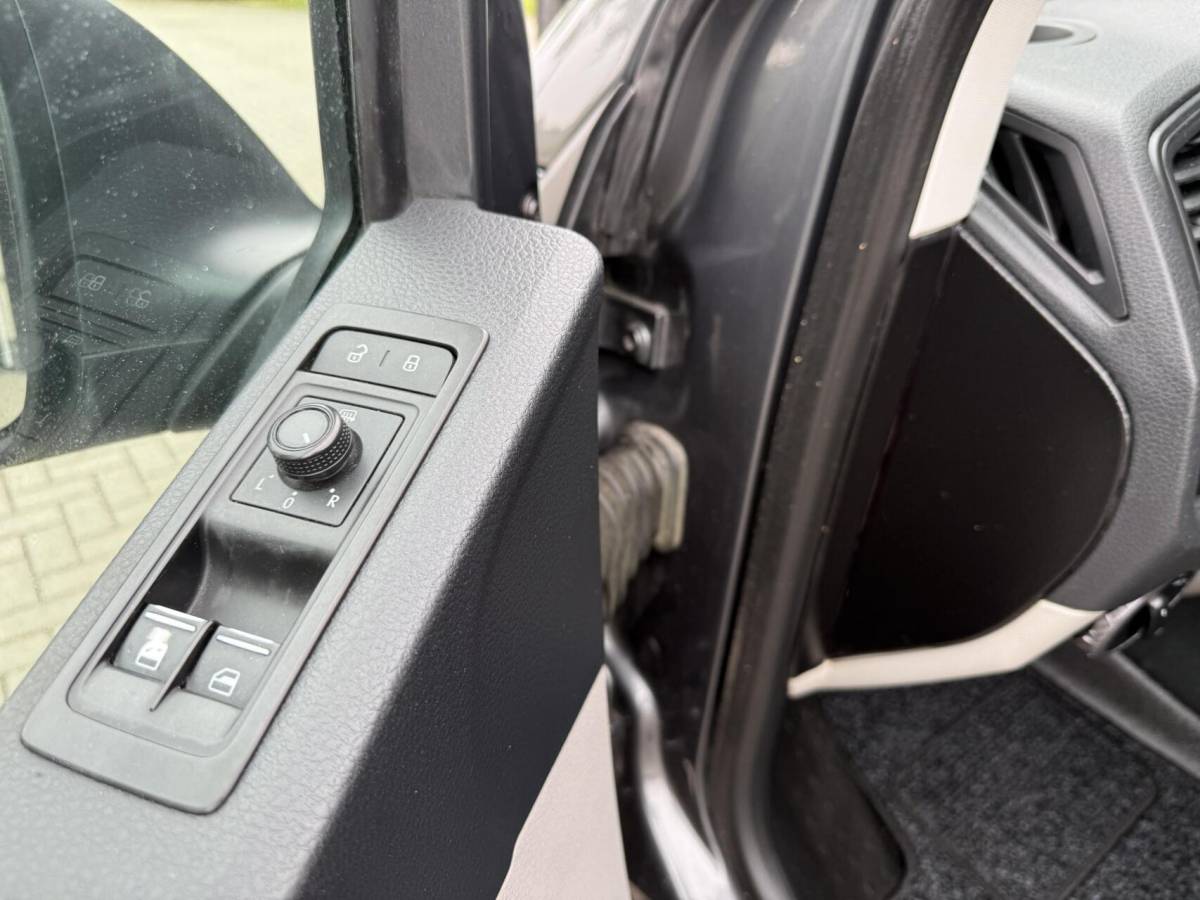 Volkswagen Transporter Volkswagen Transporter 2.0 TSI 4Motion Led Lampen V+A Airco LM