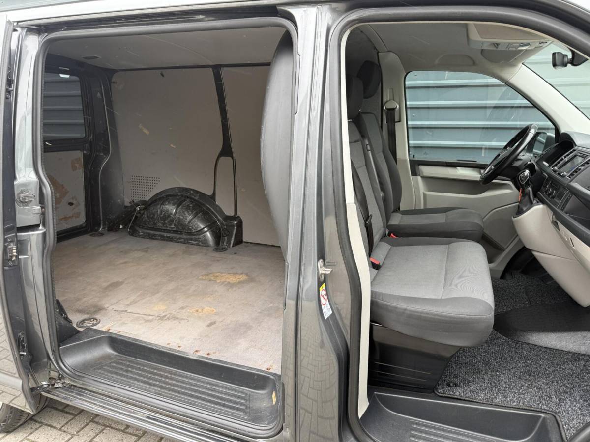 Volkswagen Transporter Volkswagen Transporter 2.0 TSI 4Motion Led Lampen V+A Airco LM