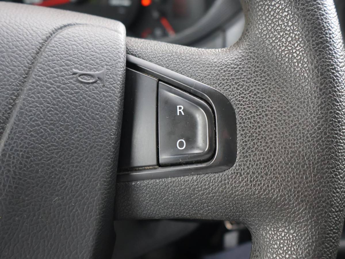 Renault Master Renault Master T35 2.3 DCI 130 PK L2H2 + 2 SCHUIFDEUREN | 220V OMVORMER | WP INRICHTING | TREKHAAK 2500 KG