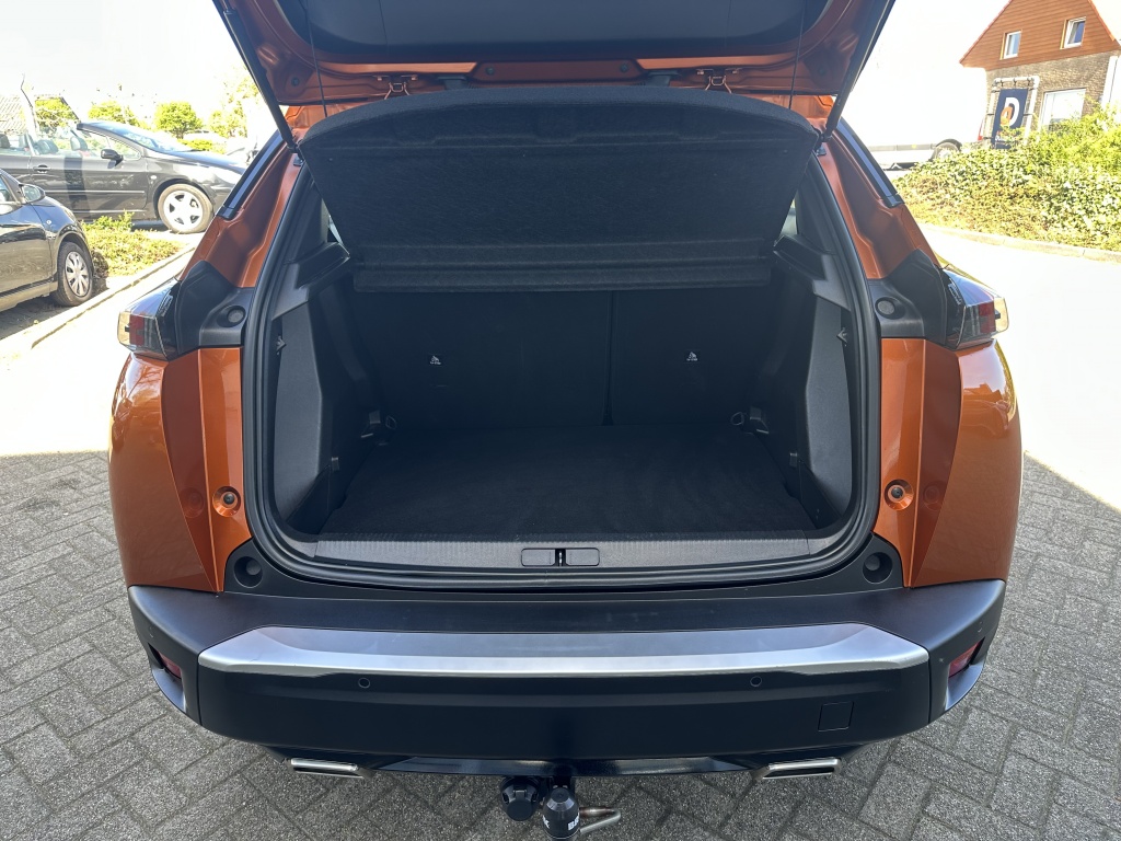 Peugeot 2008 Peugeot 2008 1.2 130 PK Allure | Nieuwe distributieriem |