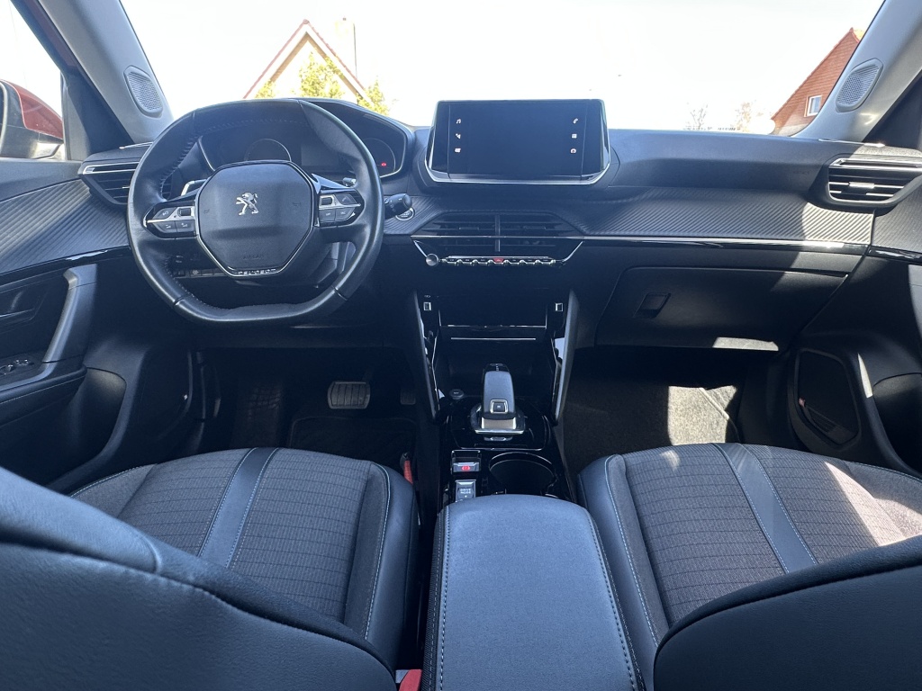 Peugeot 2008 Peugeot 2008 1.2 130 PK Allure | Nieuwe distributieriem |