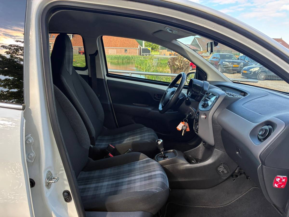 Peugeot 108 Peugeot 108 1.0 e-VTi Active | Automaat + Airco nu €7.975,-!!
