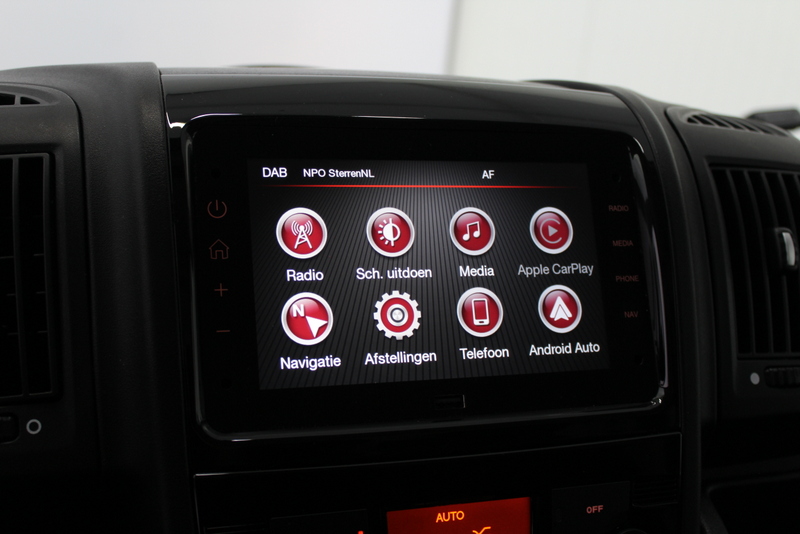 Citroën Jumper Citroën Jumper 35 2.2 BlueHDi 140 L3H2 Control 141PK, RIJKLAAR | CAMERA | TREKHAAK | 3 PERSOONS | CARPLAY