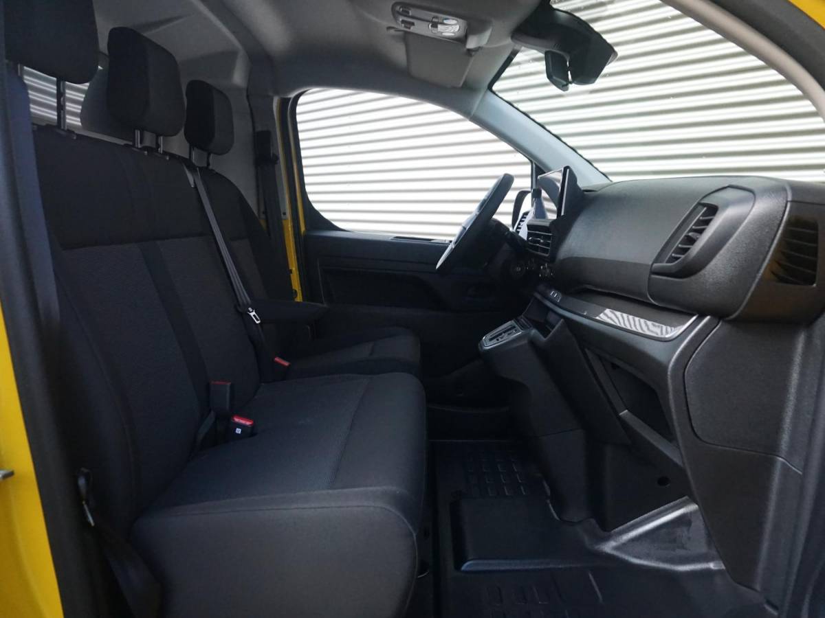 Opel Vivaro-e Opel Vivaro Electric L3 50 kWh | 8 jaar garantie | Apple Carplay | achteruitrijcamera | RAL1032