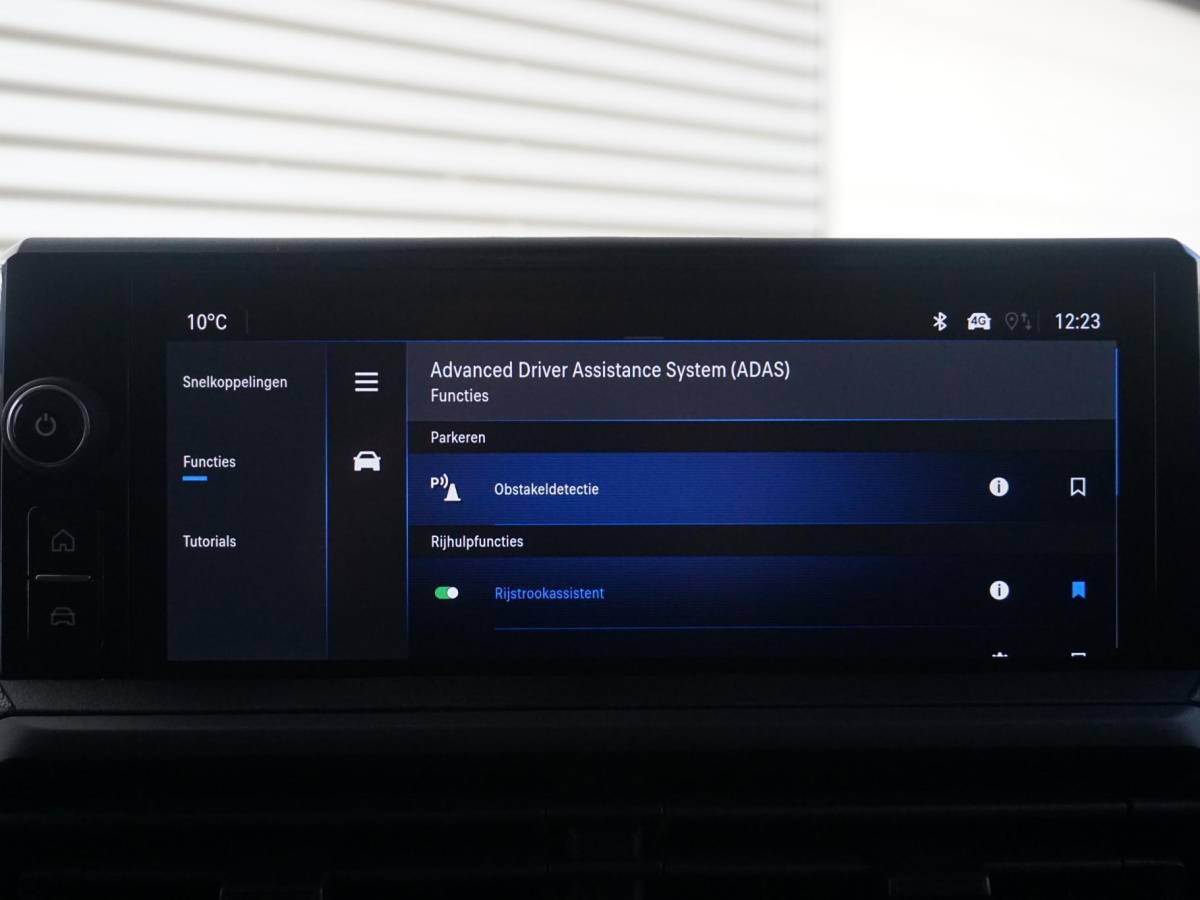 Opel Vivaro-e Opel Vivaro Electric L3 50 kWh | 8 jaar garantie | Apple Carplay | achteruitrijcamera | RAL1032