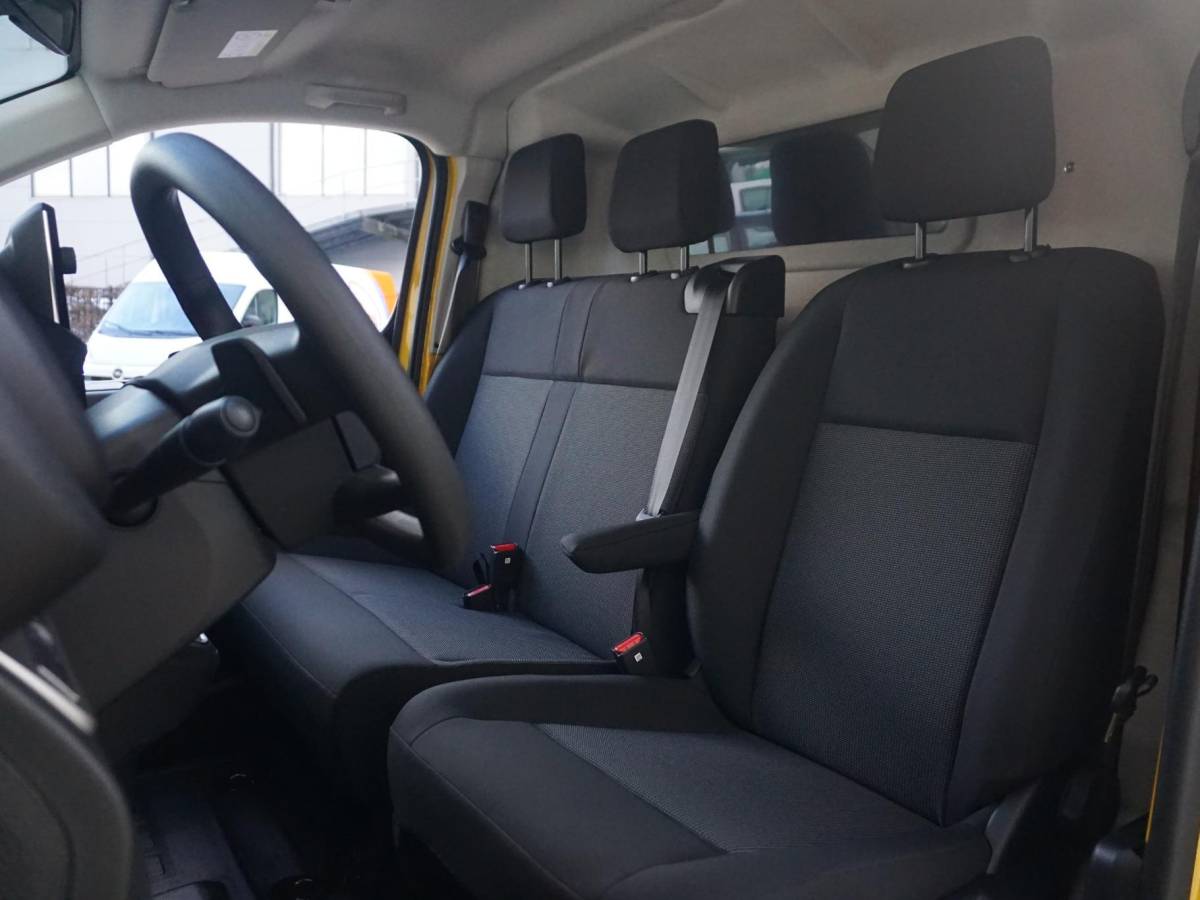 Opel Vivaro-e Opel Vivaro Electric L3 50 kWh | 8 jaar garantie | Apple Carplay | achteruitrijcamera | RAL1032