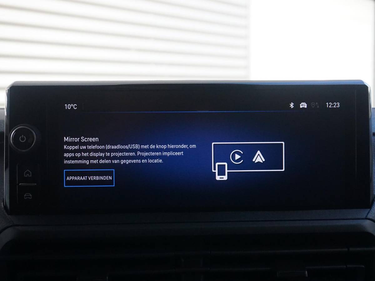 Opel Vivaro-e Opel Vivaro Electric L3 75 kWh | tot 8 jaar garantie | Apple Carplay | achteruitrijcamera | Comfort tussenschot | RAL1032