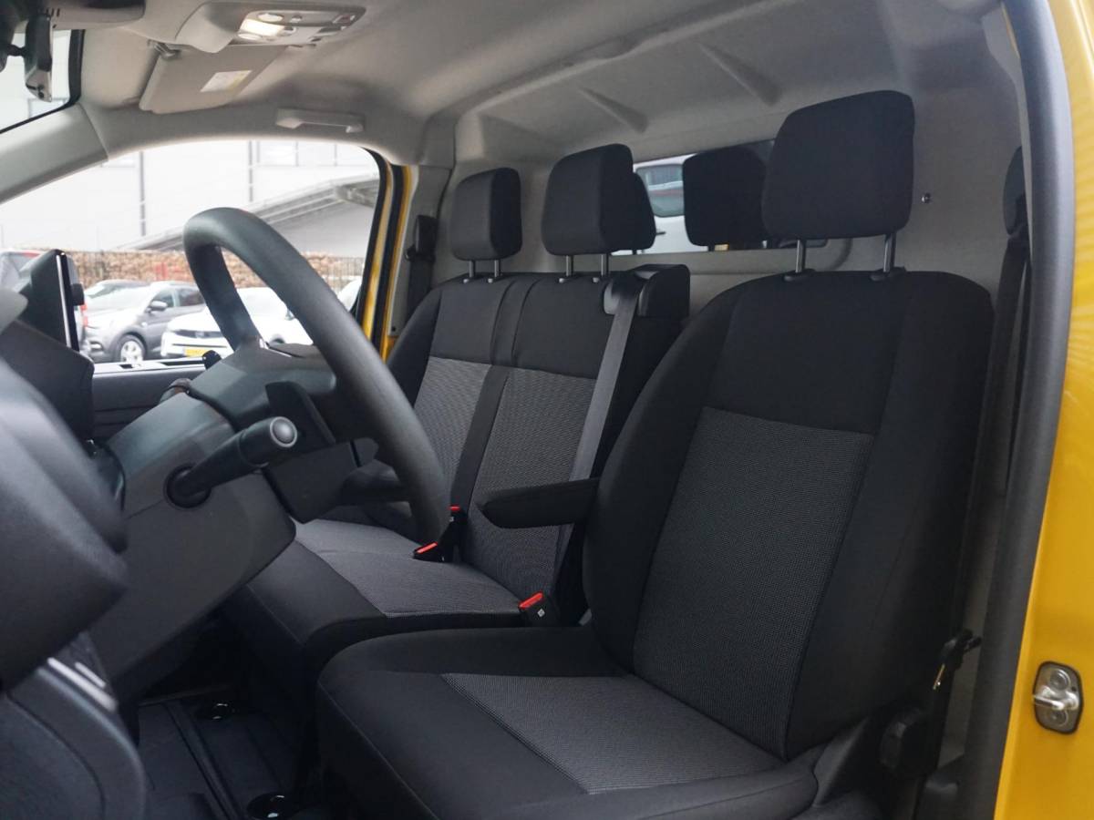 Opel Vivaro-e Opel Vivaro Electric L3 50 kWh | tot 8 jaar garantie | inclusief complete DHL subcontractor inrichting | RAL1032