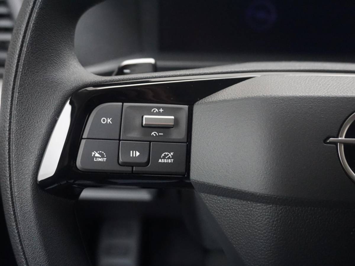 Opel Vivaro-e Opel Vivaro Electric L3 50 kWh | tot 8 jaar garantie | inclusief complete DHL subcontractor inrichting | RAL1032
