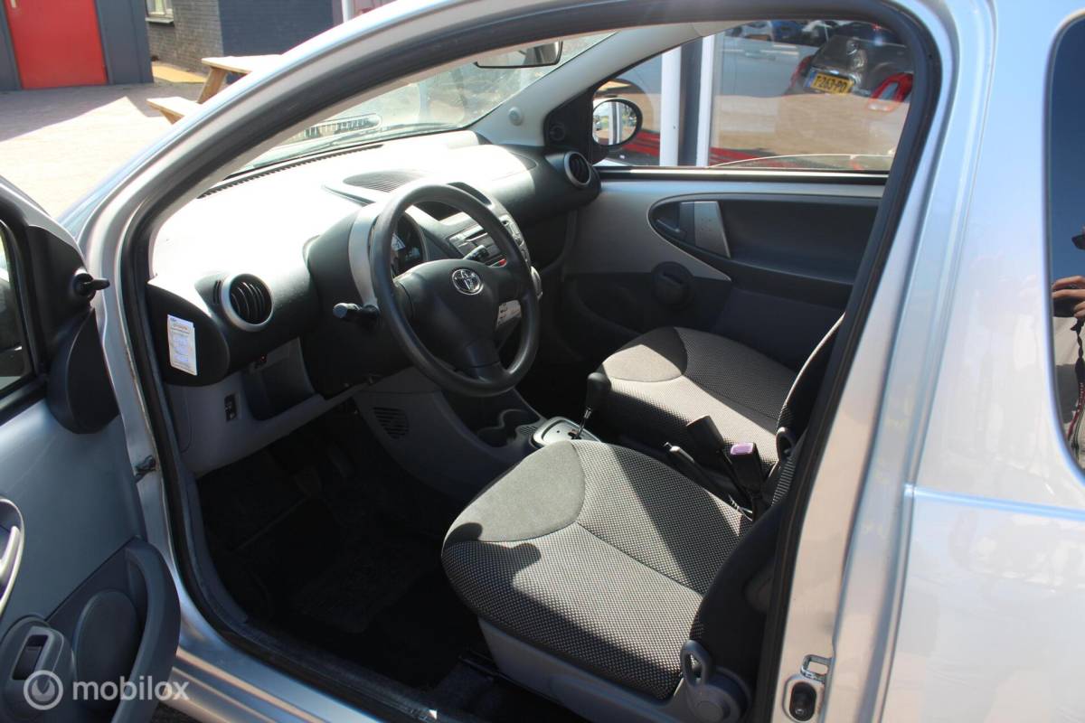 Toyota Aygo Toyota Aygo 1.0-12V Aspiration Airco/Elektrische-ramen/NAP