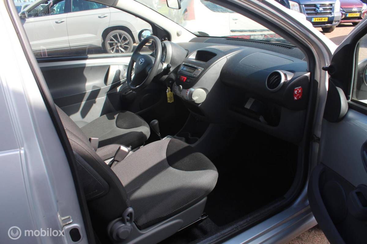 Toyota Aygo Toyota Aygo 1.0-12V Aspiration Airco/Elektrische-ramen/NAP