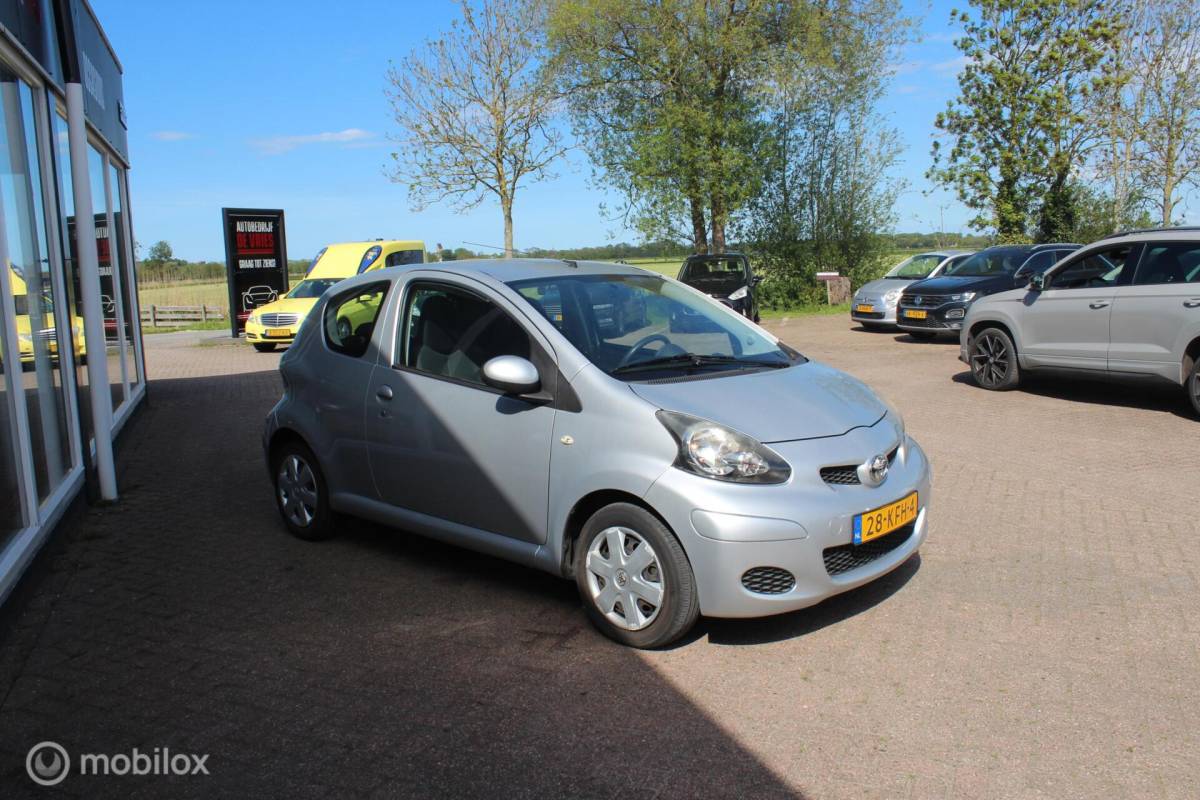 Toyota Aygo Toyota Aygo 1.0-12V Aspiration Airco/Elektrische-ramen/NAP