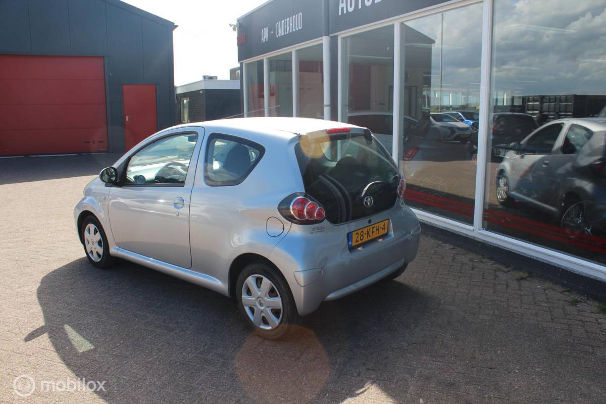 Toyota Aygo Toyota Aygo 1.0-12V Aspiration Airco/Elektrische-ramen/NAP