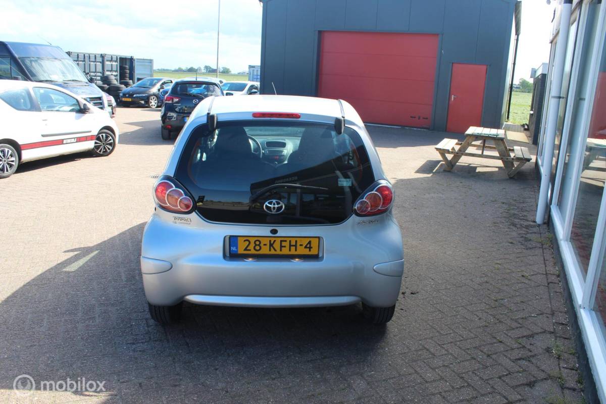 Toyota Aygo Toyota Aygo 1.0-12V Aspiration Airco/Elektrische-ramen/NAP