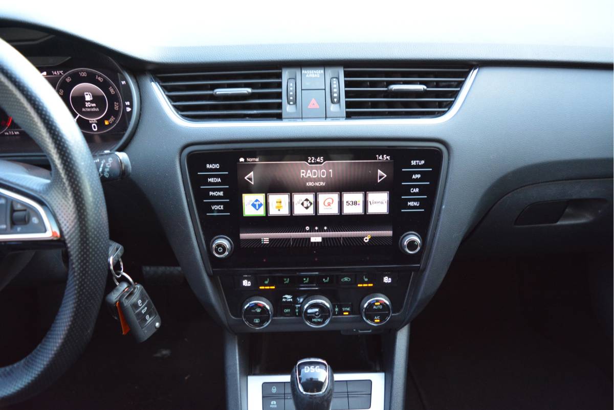 Škoda Octavia ŠKODA Octavia Combi 1.5 150PK TSI  Business Edition Plus | Trekhaak | Digi Dash | Adaptive |