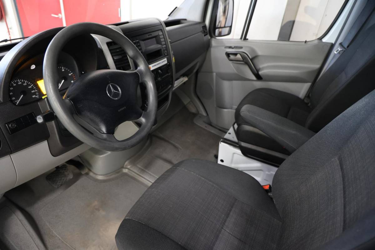 Mercedes-Benz Sprinter Mercedes-Benz Sprinter L3H2 AUTOMAAT POST NL SCHAPPEN EURO 6
