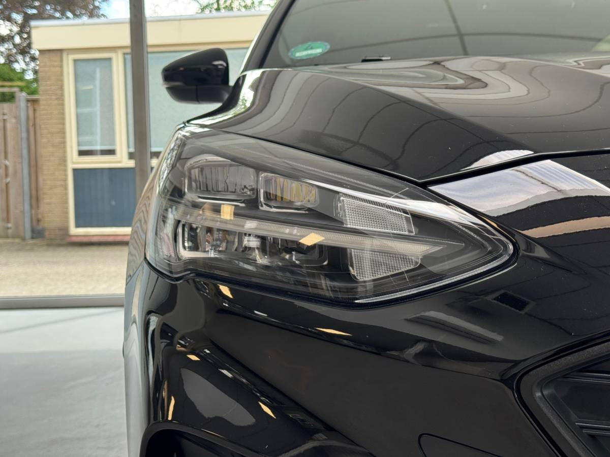 Ford Focus Ford FOCUS 1.0 EcoBoost Titanium X Business |Led|Clima|Carplay|Stoelverwarming|Ruitverwarming|
