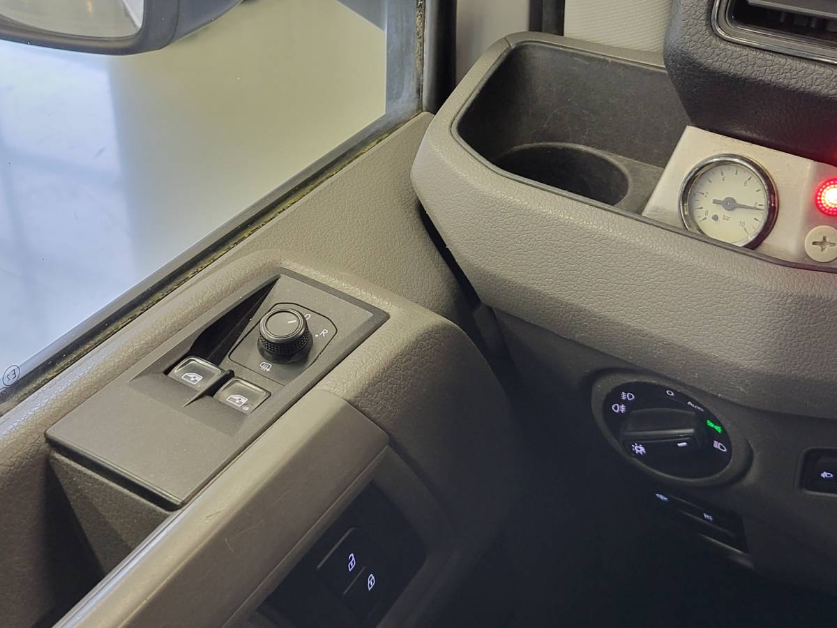 Volkswagen Crafter Volkswagen Crafter 2.0TDI Clixtar Be-Combi 2653KG laadvermogen hekwerk Euro 6!