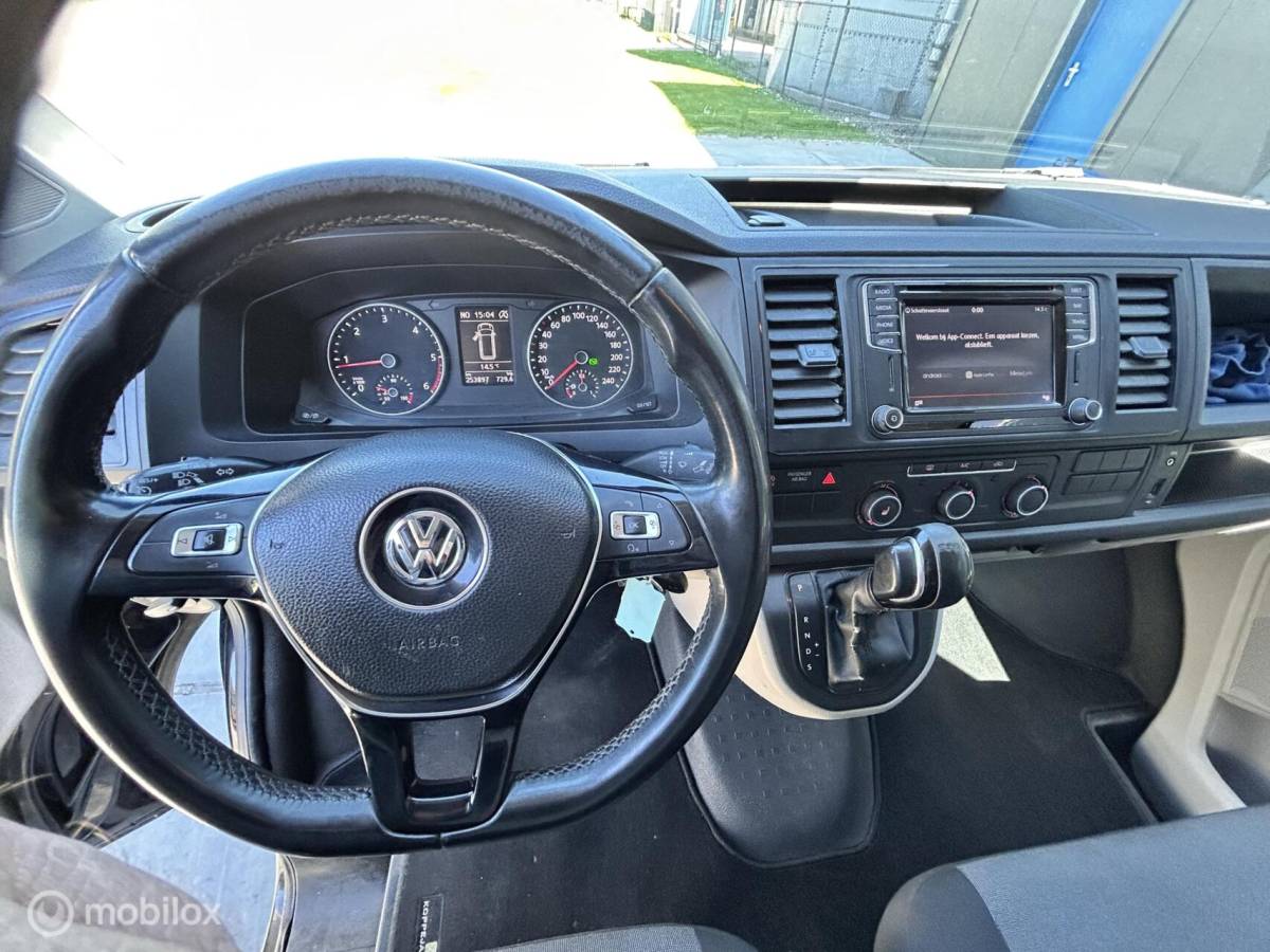 Volkswagen Transporter Volkswagen Transporter 2.0 TDI L1H1 DSG BLACK EDITION