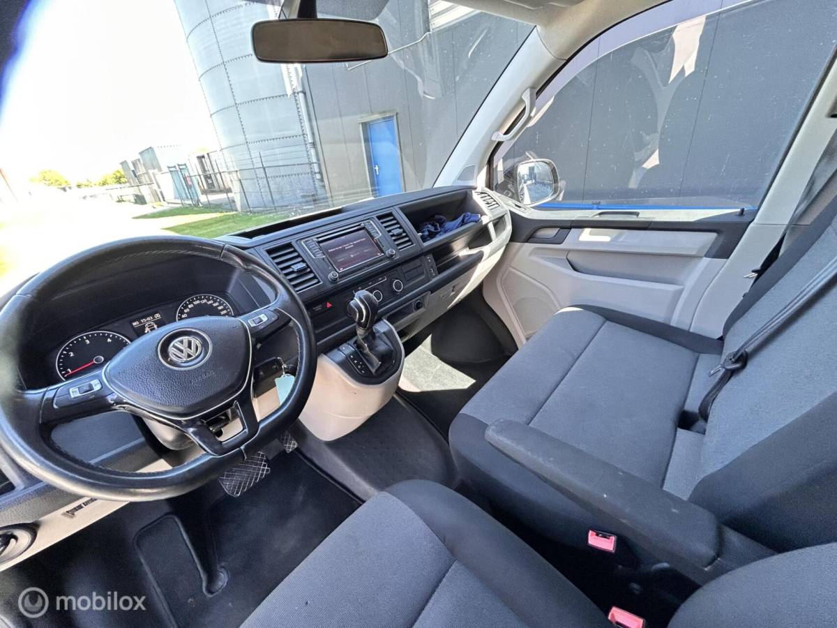 Volkswagen Transporter Volkswagen Transporter 2.0 TDI L1H1 DSG BLACK EDITION