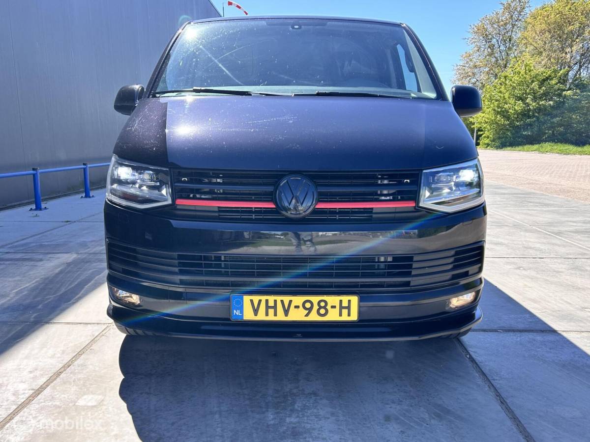 Volkswagen Transporter Volkswagen Transporter 2.0 TDI L1H1 DSG BLACK EDITION