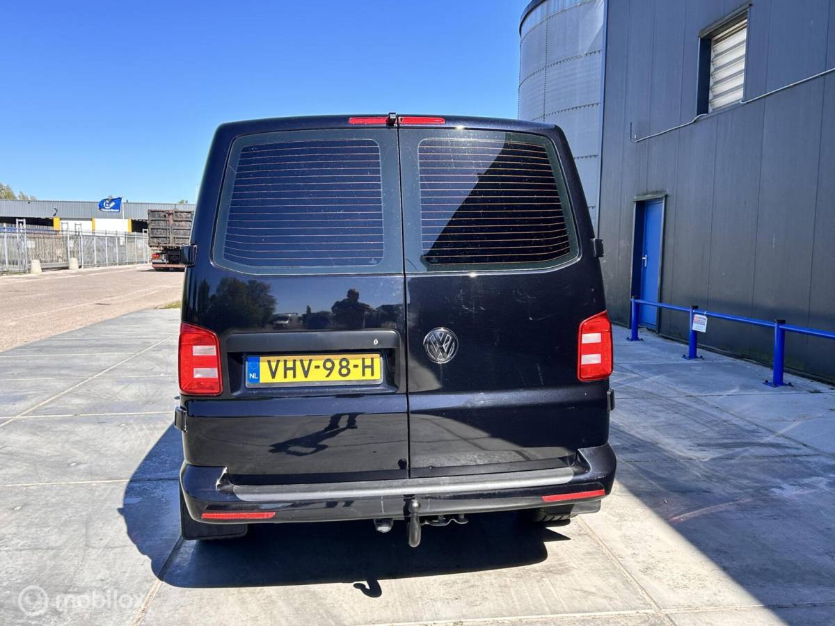 Volkswagen Transporter Volkswagen Transporter 2.0 TDI L1H1 DSG BLACK EDITION
