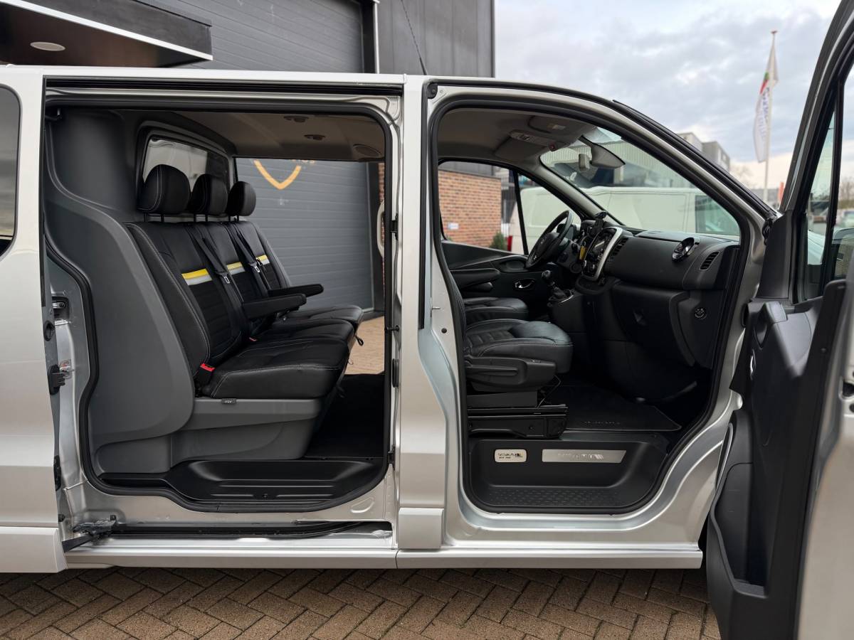 Opel Vivaro Opel Vivaro 1.6 CDTI L2H1 DC Sport EcoFlex Dubbele Cabine Dubbele Schuifdeuren Airco Navi Keyless Entry Elk.Ramen Cruise Control.