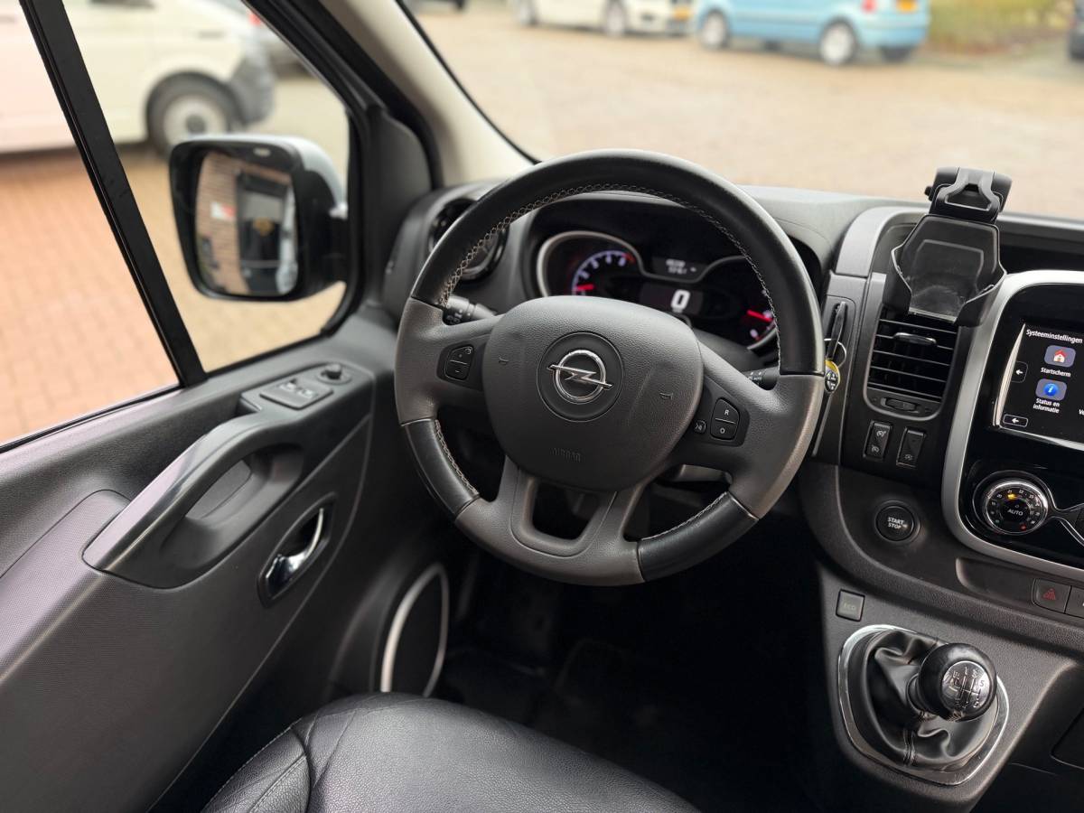 Opel Vivaro Opel Vivaro 1.6 CDTI L2H1 DC Sport EcoFlex Dubbele Cabine Dubbele Schuifdeuren Airco Navi Keyless Entry Elk.Ramen Cruise Control.