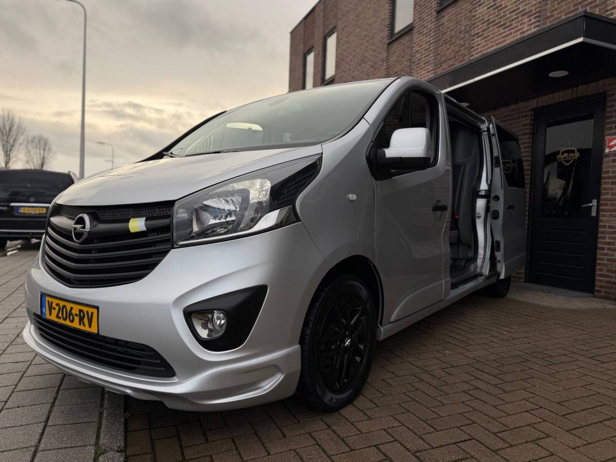 Opel Vivaro Opel Vivaro 1.6 CDTI L2H1 DC Sport EcoFlex Dubbele Cabine Dubbele Schuifdeuren Airco Navi Keyless Entry Elk.Ramen Cruise Control.