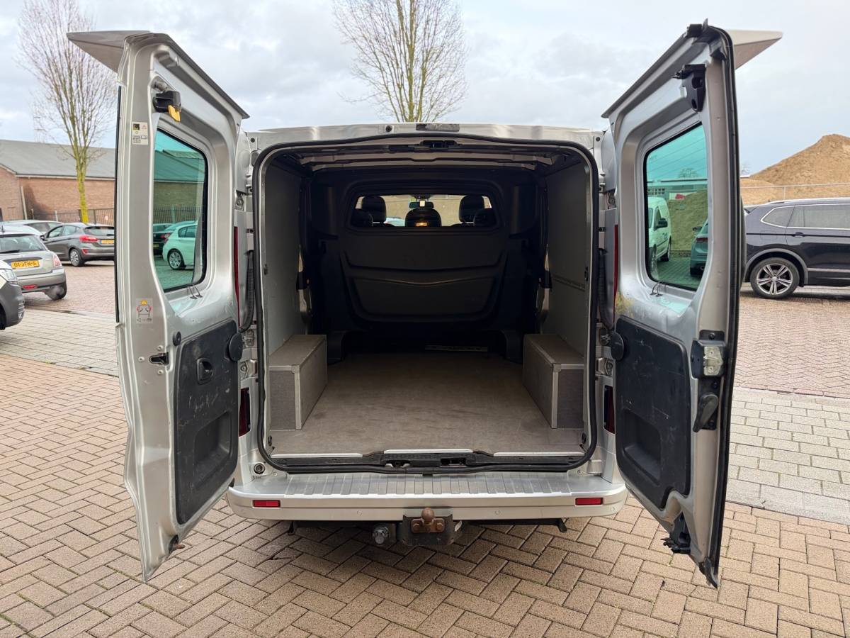 Opel Vivaro Opel Vivaro 1.6 CDTI L2H1 DC Sport EcoFlex Dubbele Cabine Dubbele Schuifdeuren Airco Navi Keyless Entry Elk.Ramen Cruise Control.