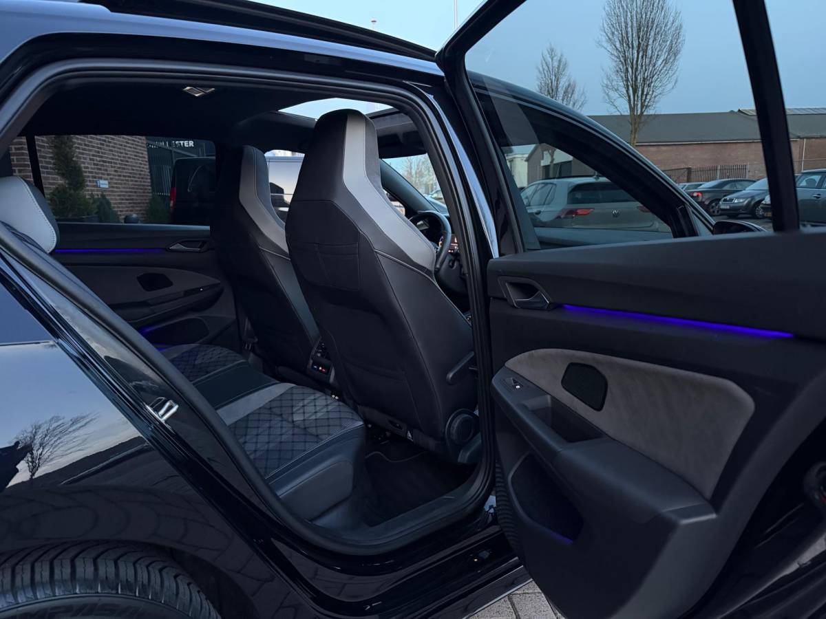 Volkswagen Golf Volkswagen Golf 2.0 TDI GTD Golf R R-Line Business Pano Keyless Entry Virtual Cockpit Head Up Display