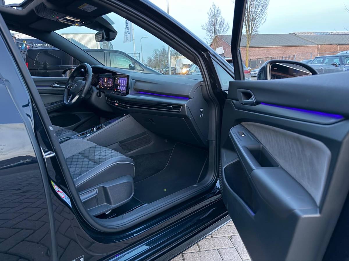 Volkswagen Golf Volkswagen Golf 2.0 TDI GTD Golf R R-Line Business Pano Keyless Entry Virtual Cockpit Head Up Display