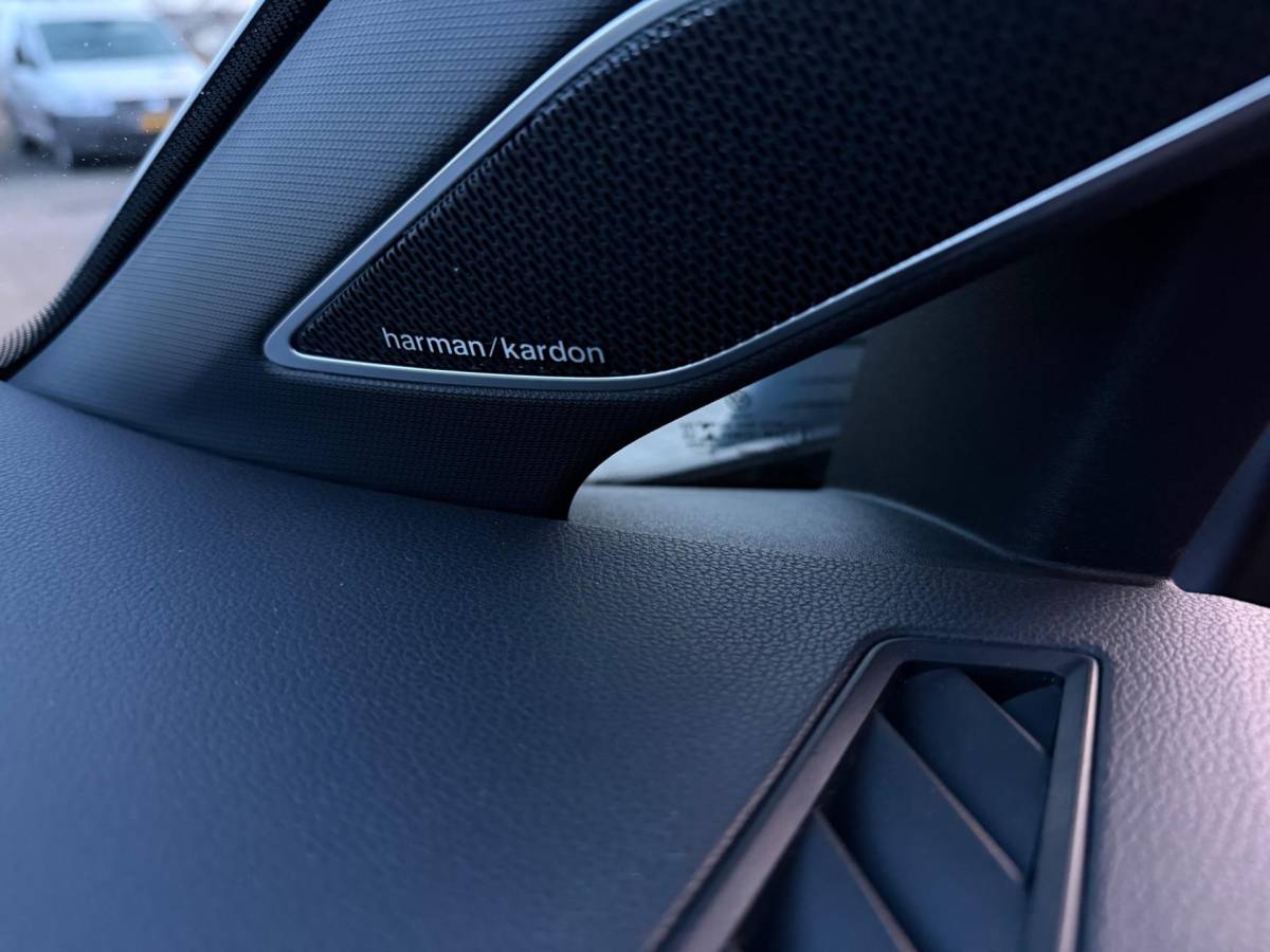 Volkswagen Golf Volkswagen Golf 2.0 TDI GTD Golf R R-Line Business Pano Keyless Entry Virtual Cockpit Head Up Display