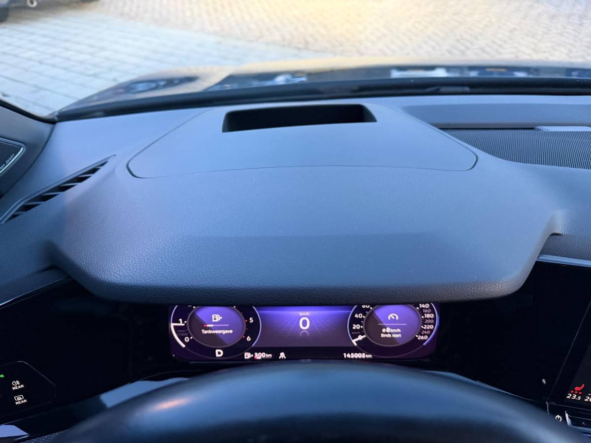 Volkswagen Golf Volkswagen Golf 2.0 TDI GTD Golf R R-Line Business Pano Keyless Entry Virtual Cockpit Head Up Display
