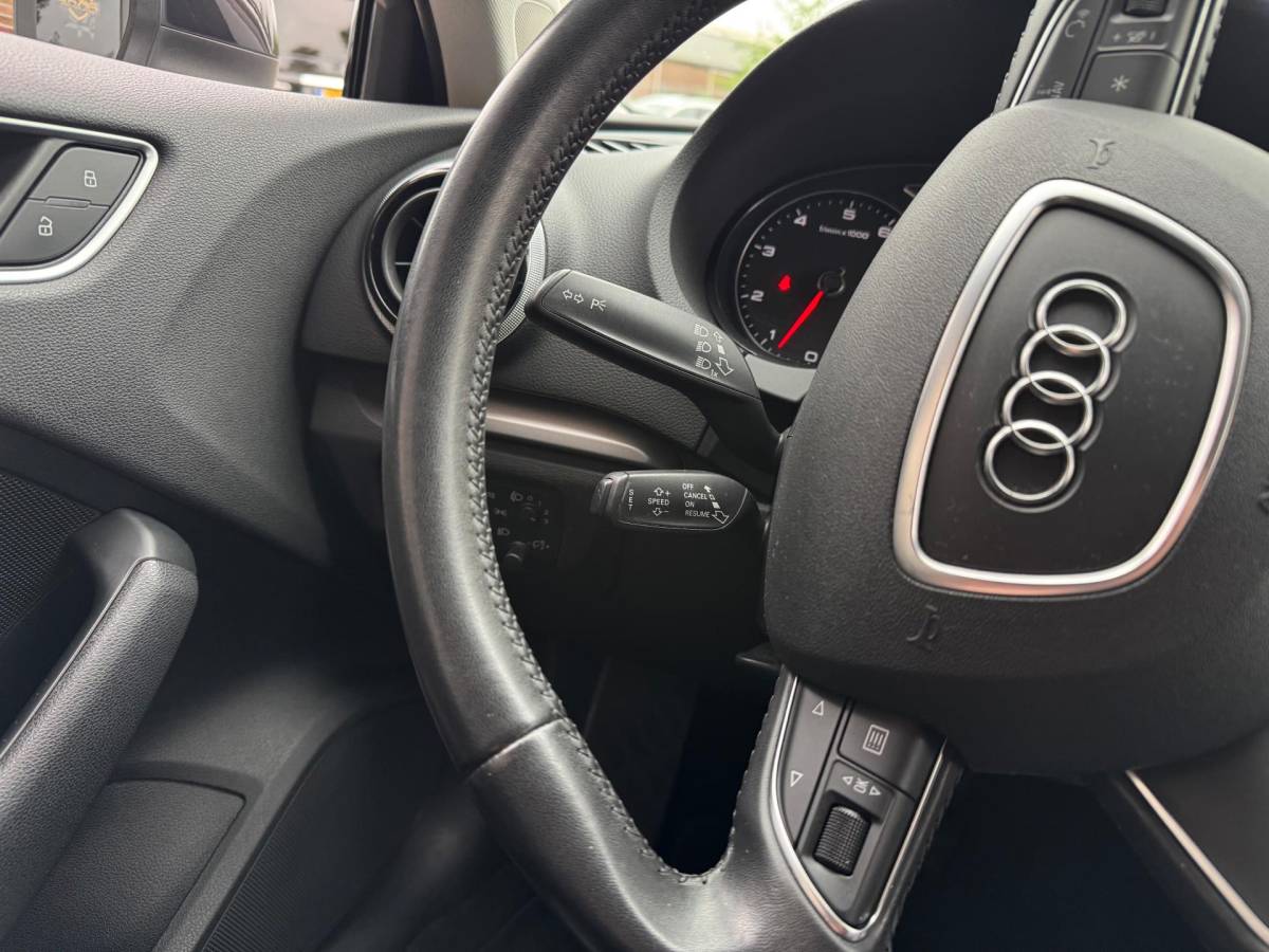 Audi A3 Audi A3 Sportback 1.2 TFSI Attraction Pro Line Airco Navi Cruise Control Elk.Ramen zeer nette!!