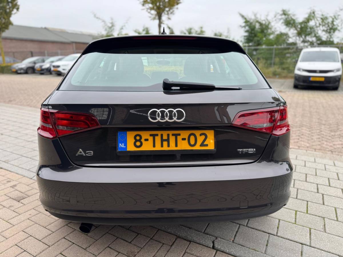 Audi A3 Audi A3 Sportback 1.2 TFSI Attraction Pro Line Airco Navi Cruise Control Elk.Ramen zeer nette!!
