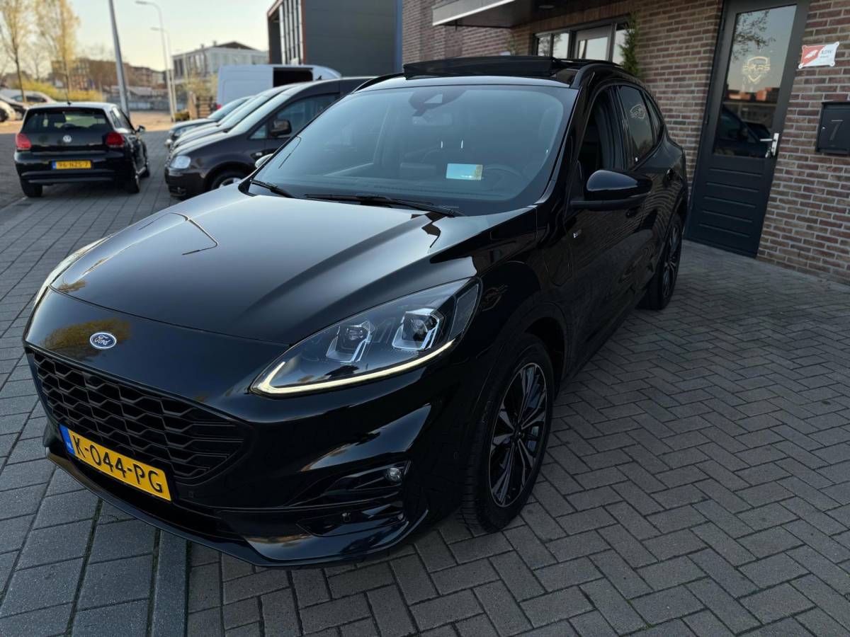 Ford Kuga Ford Kuga 2.5 PHEV ST-Line X Automaat volle opties Pano keyless entry head up virtual cockpit hybride