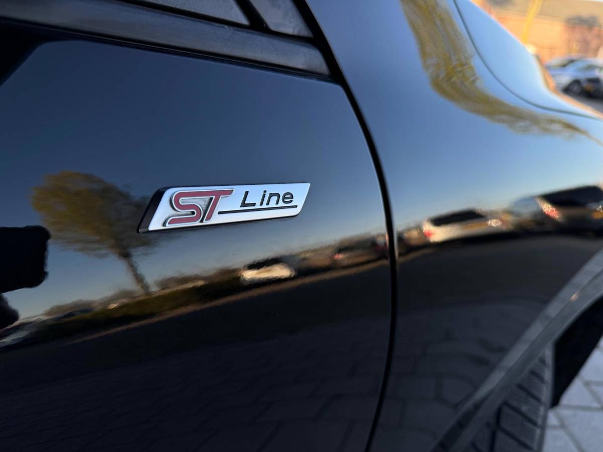 Ford Kuga Ford Kuga 2.5 PHEV ST-Line X Automaat volle opties Pano keyless entry head up virtual cockpit hybride