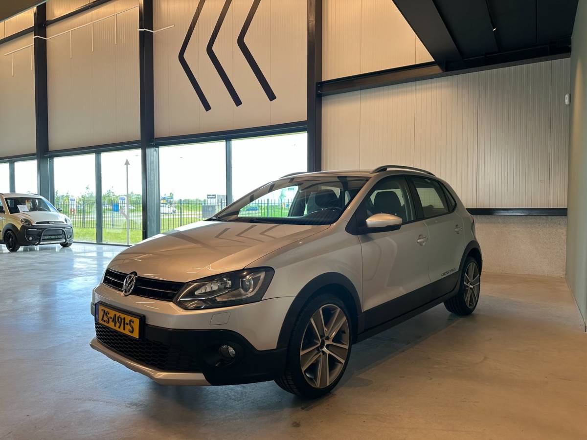 Volkswagen Polo Volkswagen Polo 1.2 TSI 16v AUTOMAAT 5-DRS CROSS|AIRCO|STOELVERWARMING|NAVIGATIE|CRUISECONTROL|LM-VELG|ALCANTARA|nwe APK+OH-BEURT
