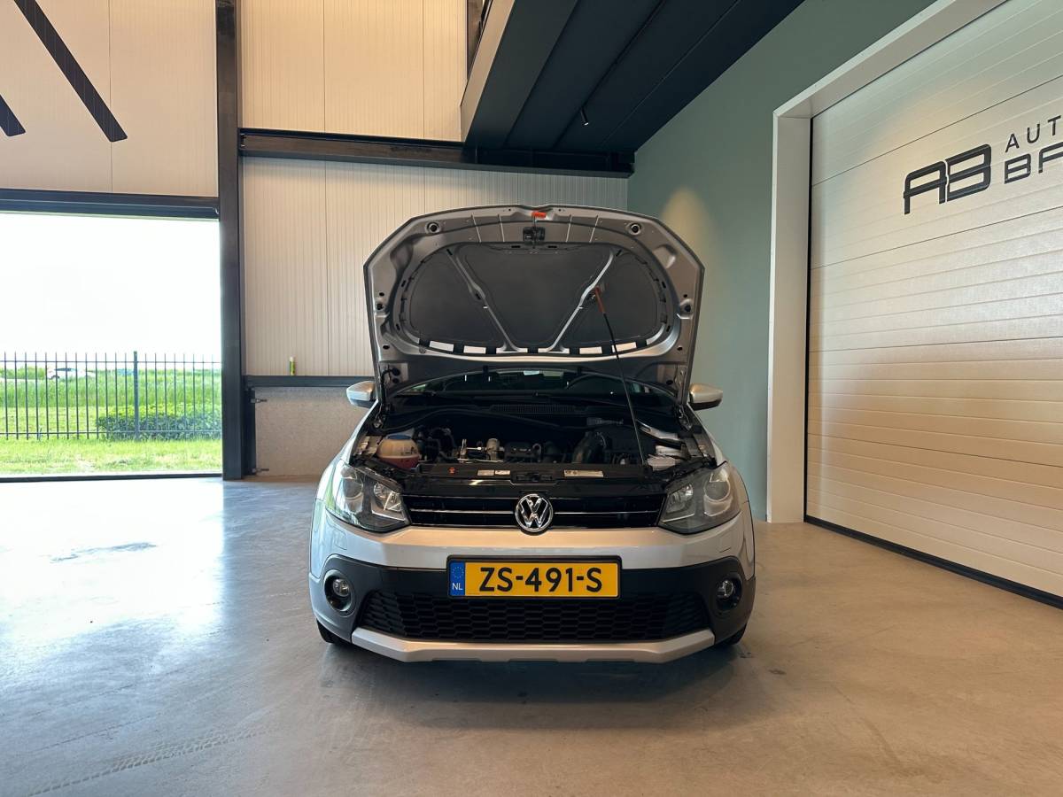 Volkswagen Polo Volkswagen Polo 1.2 TSI 16v AUTOMAAT 5-DRS CROSS|AIRCO|STOELVERWARMING|NAVIGATIE|CRUISECONTROL|LM-VELG|ALCANTARA|nwe APK+OH-BEURT