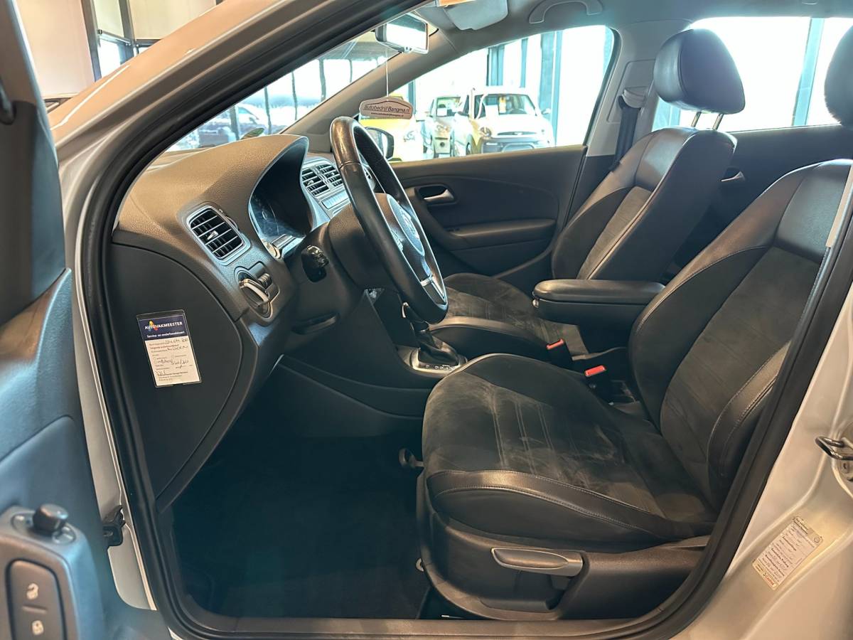 Volkswagen Polo Volkswagen Polo 1.2 TSI 16v AUTOMAAT 5-DRS CROSS|AIRCO|STOELVERWARMING|NAVIGATIE|CRUISECONTROL|LM-VELG|ALCANTARA|nwe APK+OH-BEURT