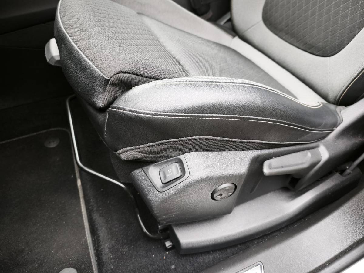 Opel Grandland X Opel Grandland X 1.2 Turbo Ultimate Automaat Navigatie Camera Denon-Audio Dodehoek Stoelverwarming Voor+Achter Volle Auto