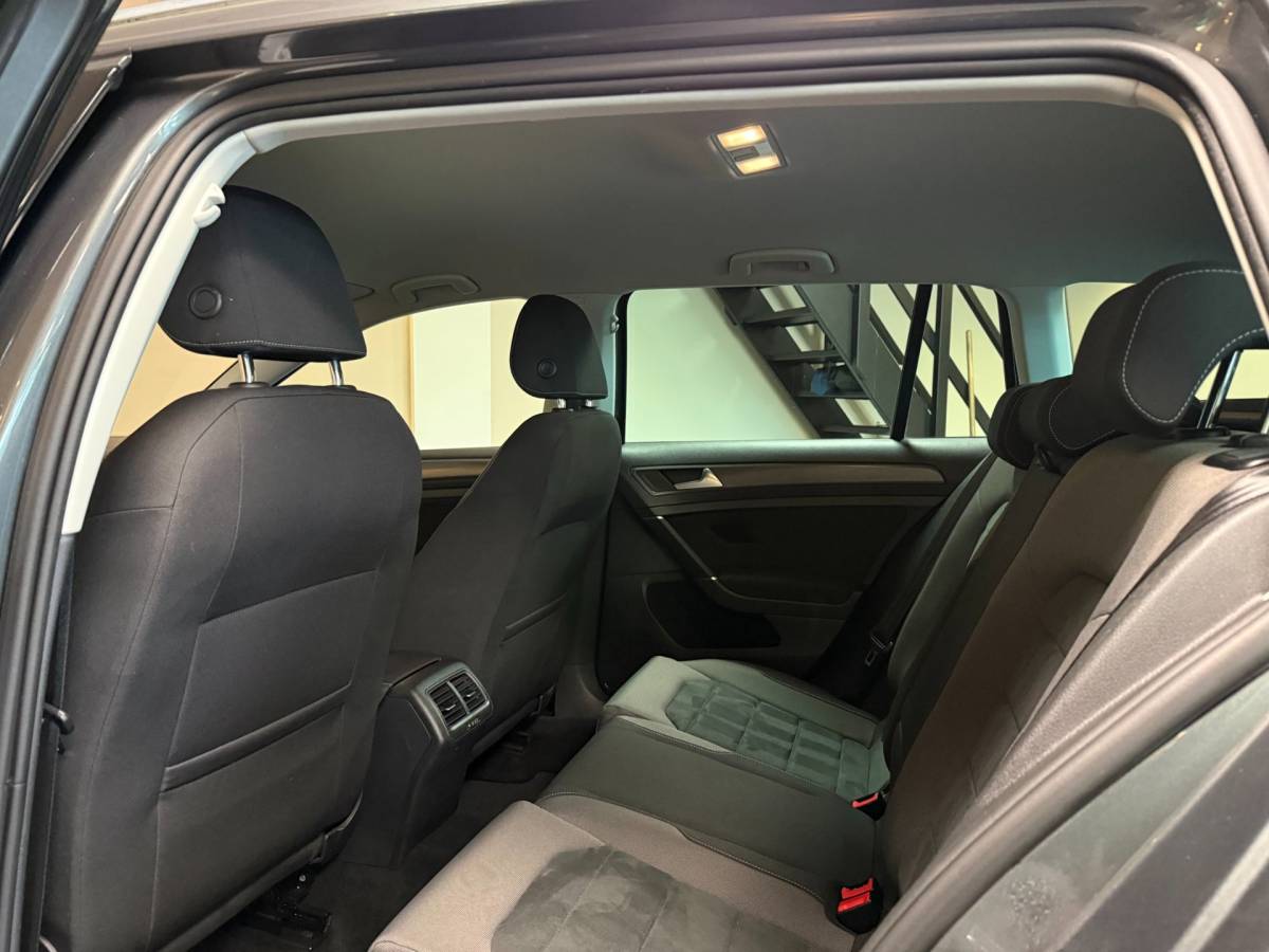 Volkswagen Golf Volkswagen Golf Variant 1.0 TSI Comfortline Business *Massage* Stoelverw.|Carplay|Adapt.Cruise|Navi|DAB|PDC|NAP