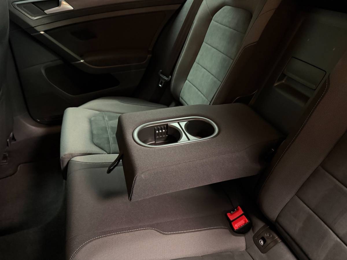 Volkswagen Golf Volkswagen Golf Variant 1.0 TSI Comfortline Business *Massage* Stoelverw.|Carplay|Adapt.Cruise|Navi|DAB|PDC|NAP